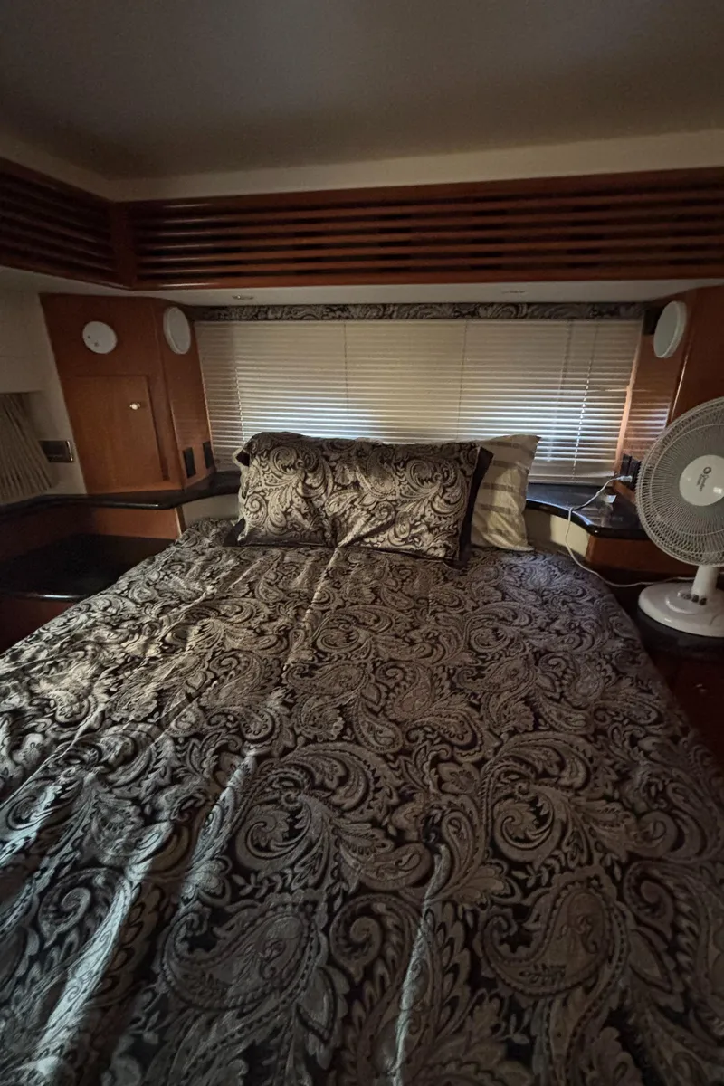 Slide: The Image of Carver 396 Aft Cabin Motor Yacht 2001 - 63