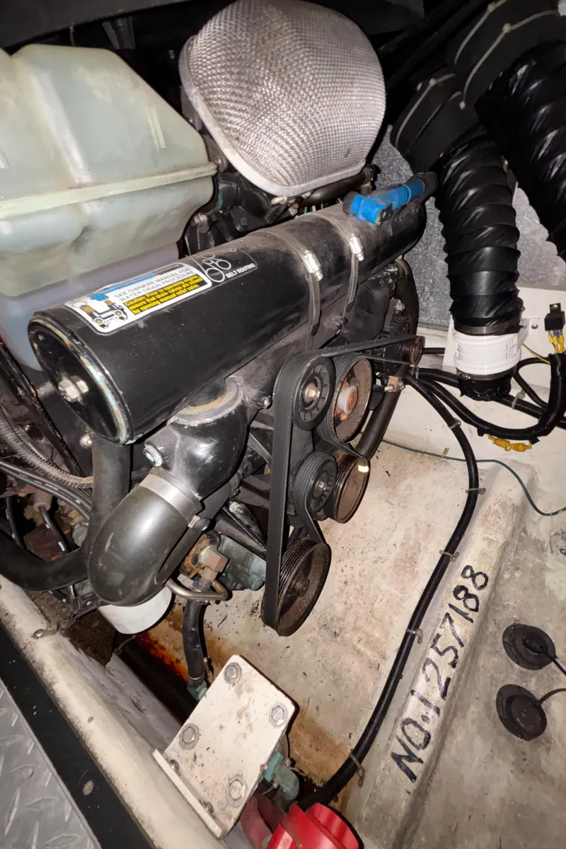 Slide: The Image of Carver 396 Aft Cabin Motor Yacht 2001 - 92