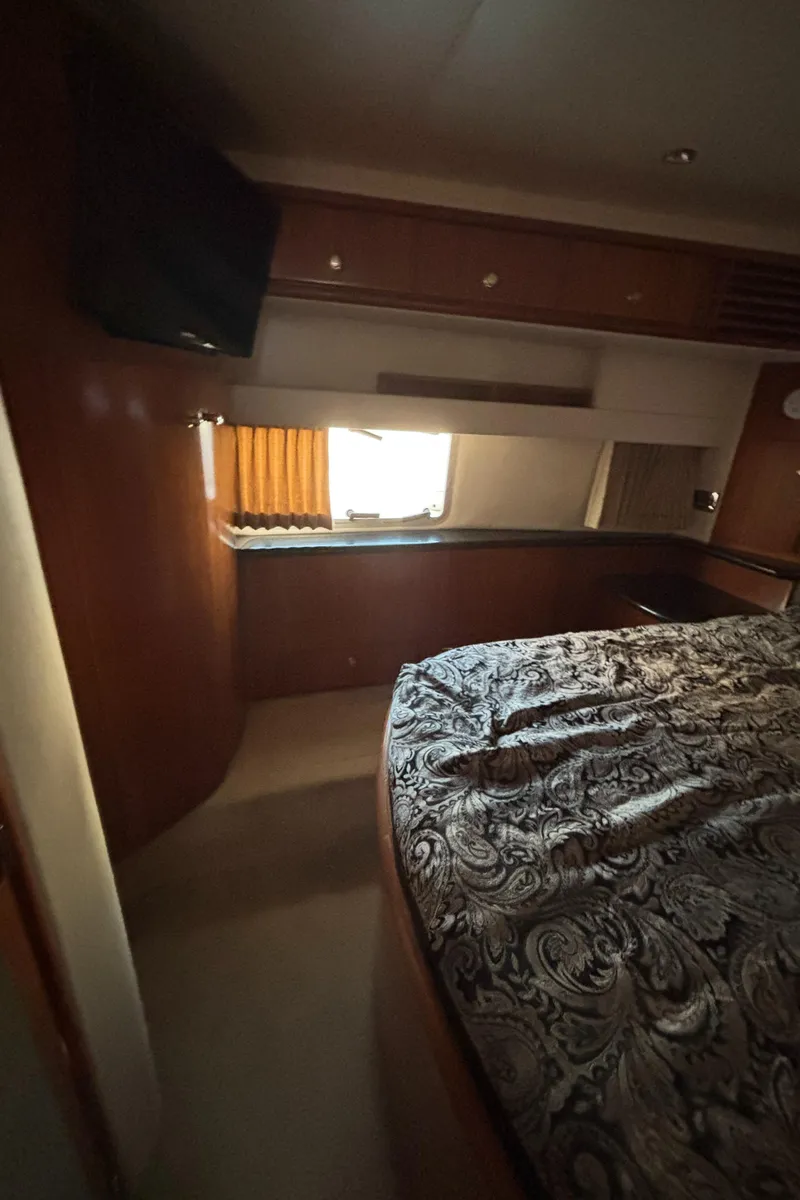 Slide: The Image of Carver Yachts 396 Aft Cabin Motor Yacht 2001 - 64