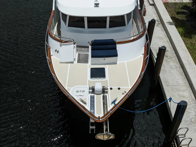 Slide: The Image of Ocean Alexander 60 2001 - 54
