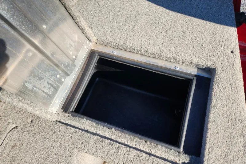 Slide: The Image of Tracker Pro Guide V 16 2012 - 18