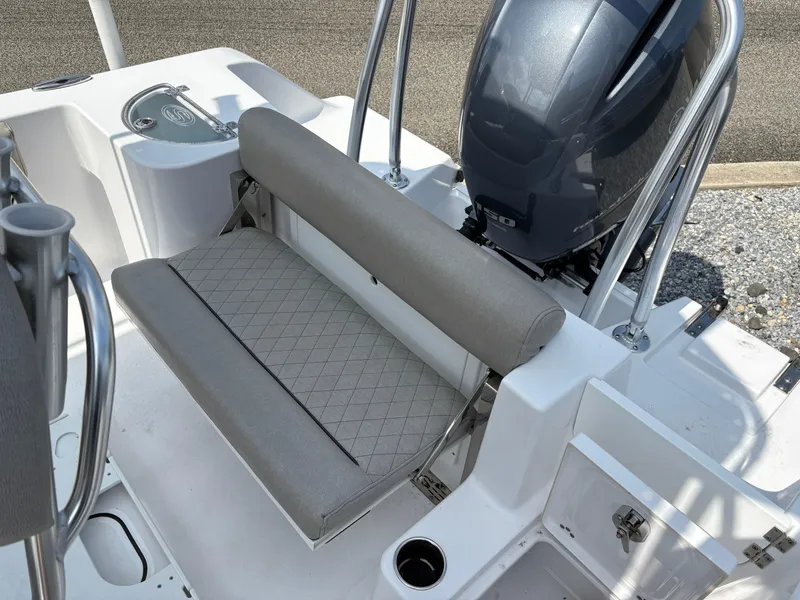 Slide: The Image of Sportsman Open 212 Center Console 2022 - 10