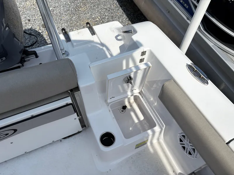 Slide: The Image of Sportsman Open 212 Center Console 2022 - 7