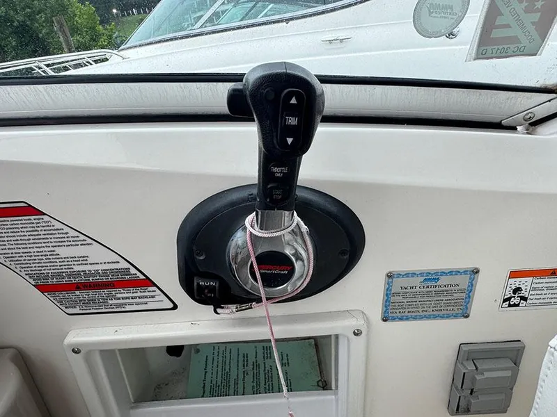 Slide: The Image of Sea Ray 260 Sundancer 2008 - 13