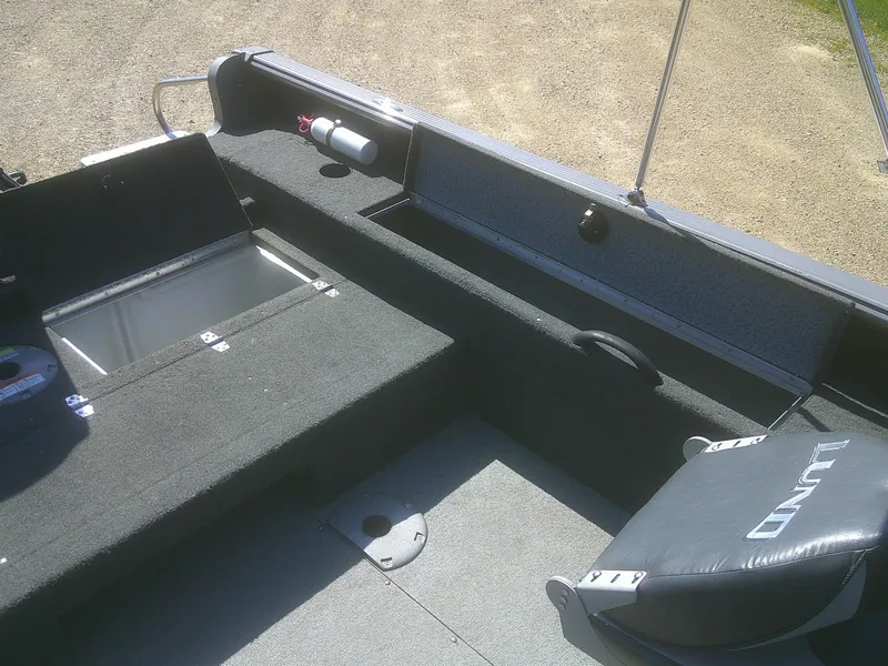 Slide: The Image of Lund 1825 Explorer Sport 2011 - 12