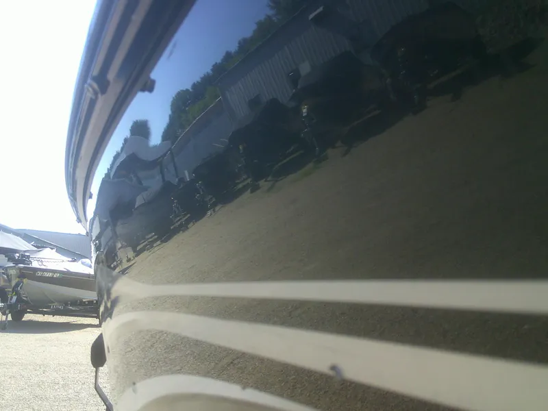 Slide: The Image of Lund 1825 Explorer Sport 2011 - 18