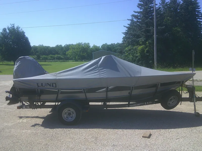 Slide: The Image of Lund 1825 Explorer Sport 2011 - 22