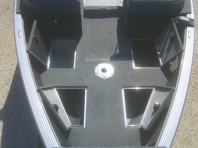 Slide: The Image of Lund 1825 Explorer Sport 2011 - 5