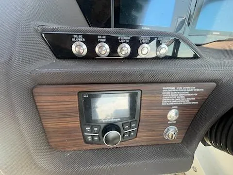 Slide: The Image of Cobalt R5 2018 - 17