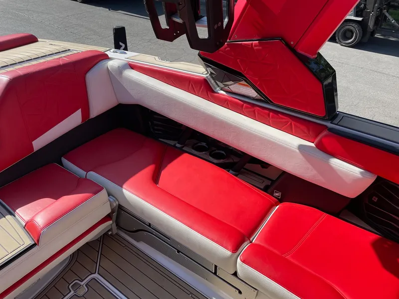 Slide: The Image of Nautique Super Air Nautique G23 Paragon 2020 - 9