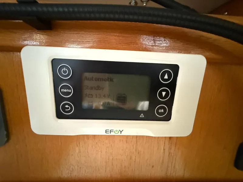 Slide: The Image of EFOY control panel on Catalina 36 MkII, 2000 model, displaying standby mode at 13.4V. - 41