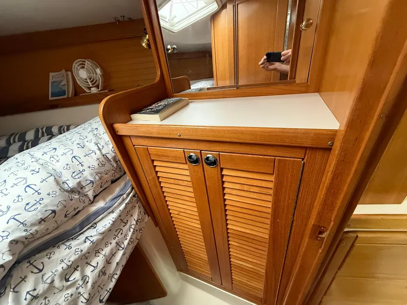 Slide: The Image of Catalina 36 MkII 2000 - 55