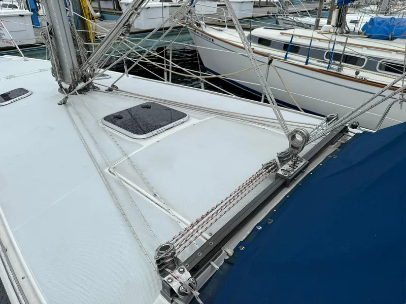 Slide: The Image of Deck of a 2000 Catalina 36 MkII sailboat with rigging and hatch. - 8