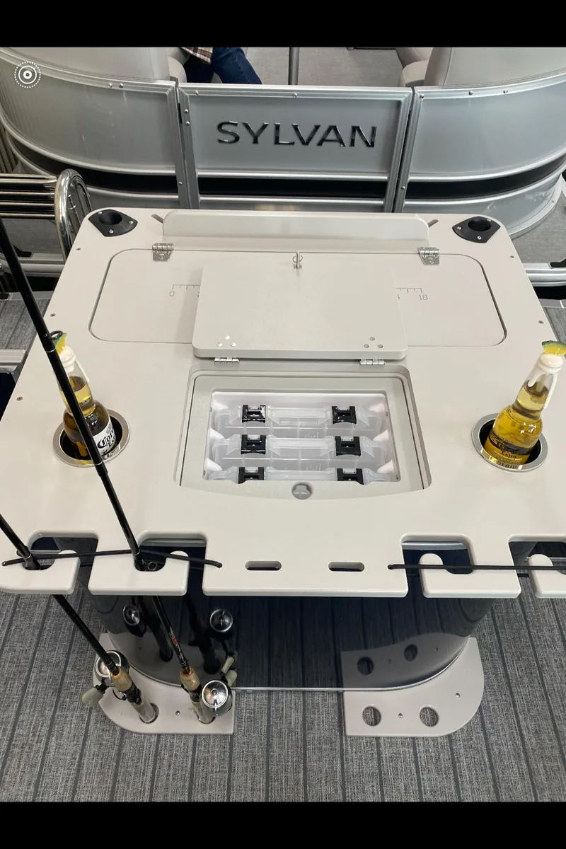 Slide: The Image of 2022 Sylvan L3 Party Fish boat with fishing rod holders and drink holders. - 15