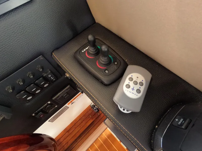 Slide: The Image of Cutwater C-30 Sedan 2020 - 69