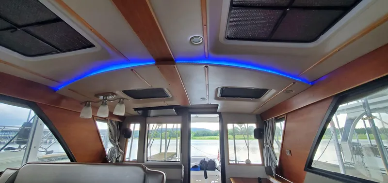 Slide: The Image of Cutwater C-30 Sedan 2020 - 79