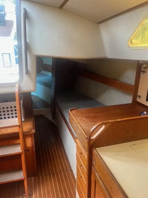 Slide: The Image of Maxi 35 CC 1990 - 51