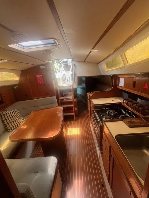 Slide: The Image of Maxi 35 CC 1990 - 52