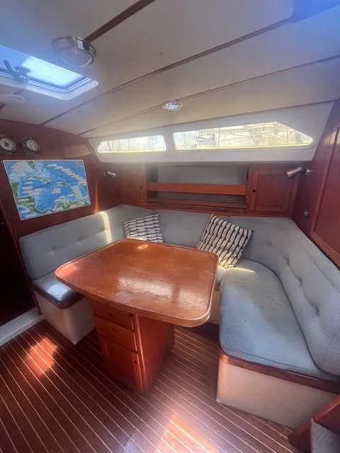 Slide: The Image of Maxi 35 CC 1990 - 54