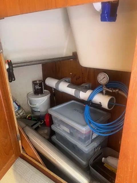 Slide: The Image of Maxi 35 CC 1990 - 62