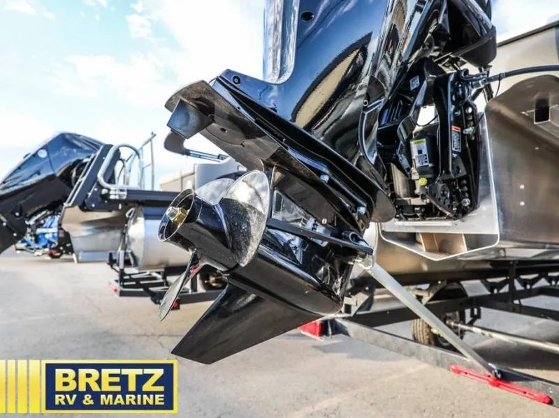 Slide: The Image of Party Barge 18 DLX 2025 - 14