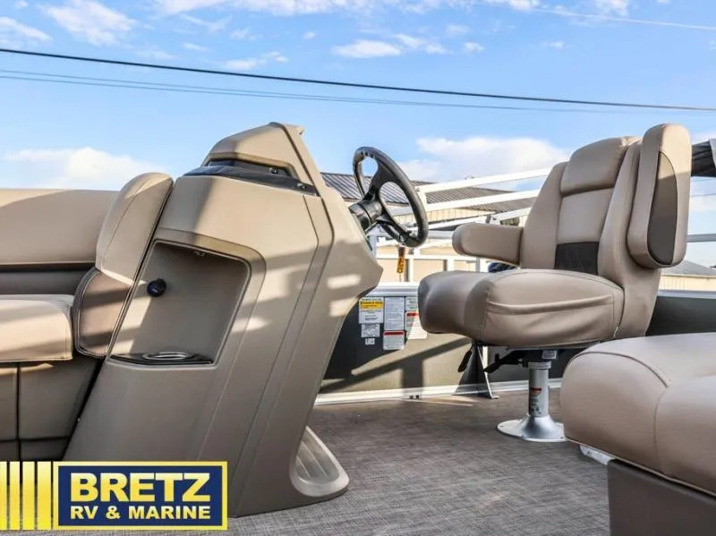 Slide: The Image of Party Barge 18 DLX 2025 - 23