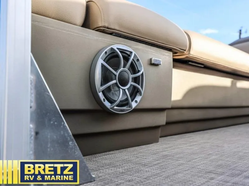 Slide: The Image of Party Barge 18 DLX 2025 - 27