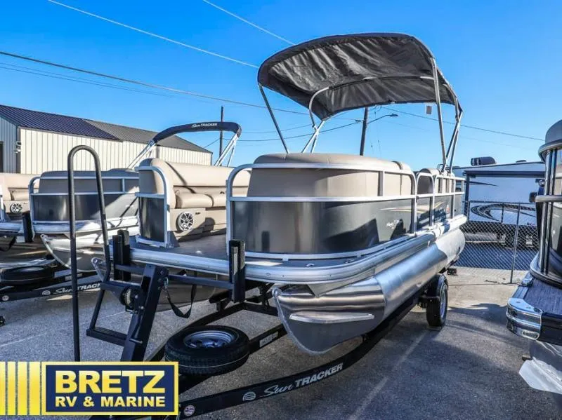 Slide: The Image of Party Barge 18 DLX 2025 - 6