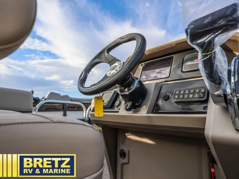 Slide: The Image of Party Barge 18 DLX 2025 - 20