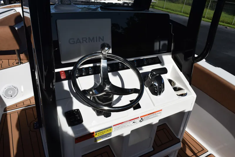 Slide: The Image of Sea Hunt Ultra 239 SE 2024 - 11