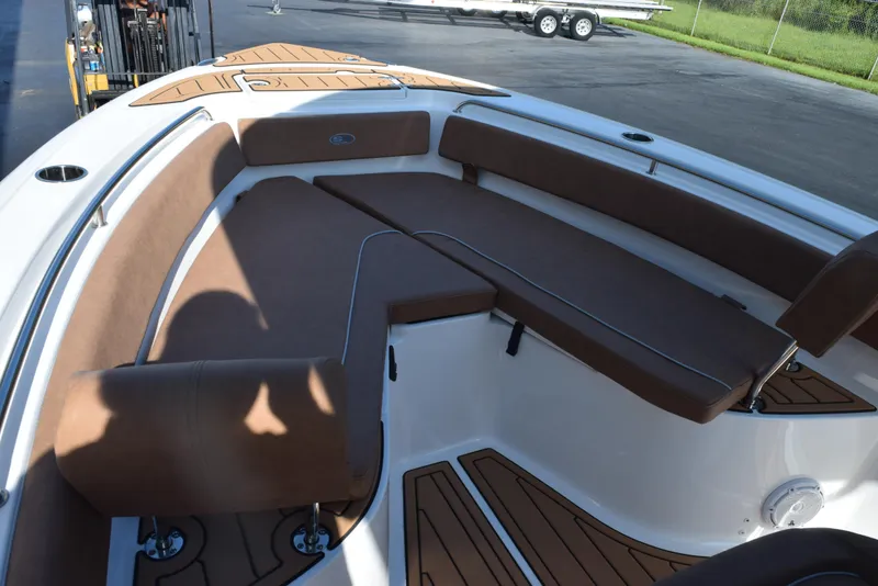 Slide: The Image of Sea Hunt Ultra 239 SE 2024 - 14