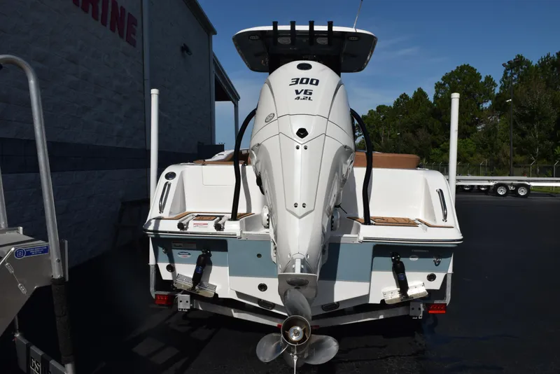 Slide: The Image of Sea Hunt Ultra 239 SE 2024 - 5