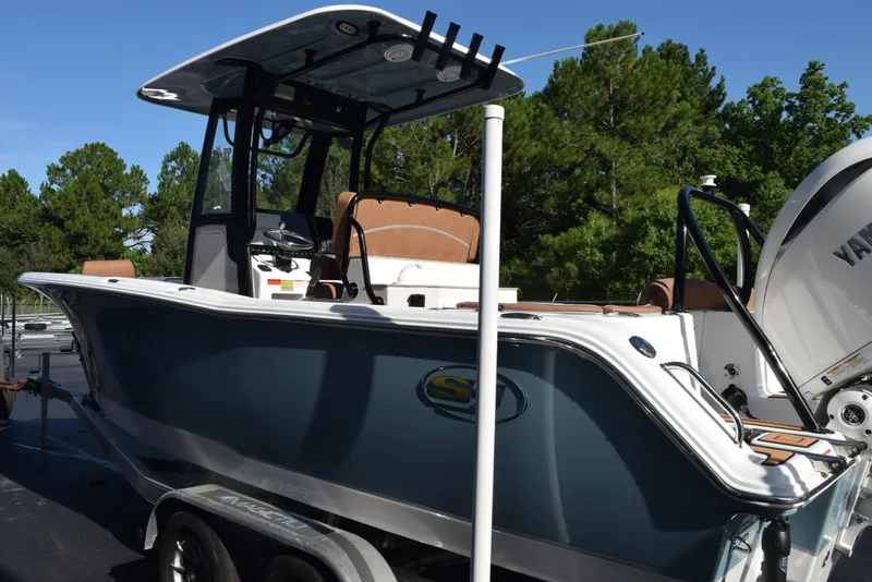 Slide: The Image of Sea Hunt Ultra 239 SE 2024 - 6