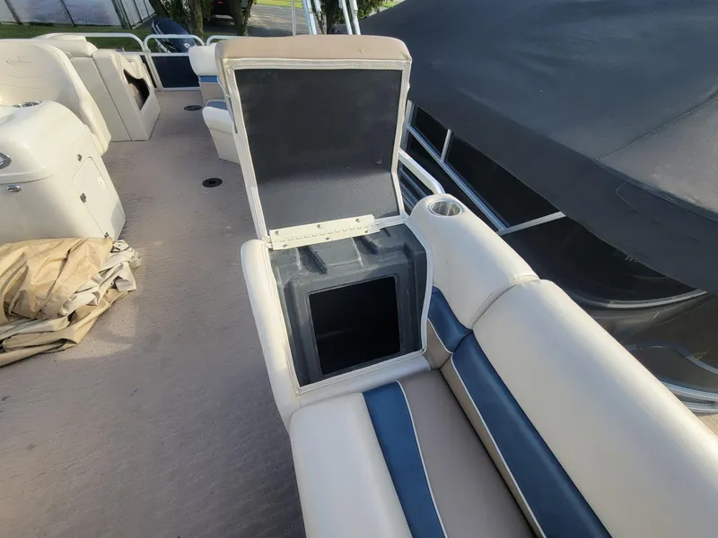 Slide: The Image of Misty Harbor 2585 Biscayne Bay Cruiser 2012 - 20