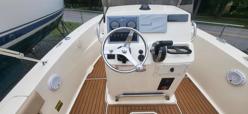 Slide: The Image of Scout 195 Sportfish 2020 - 1