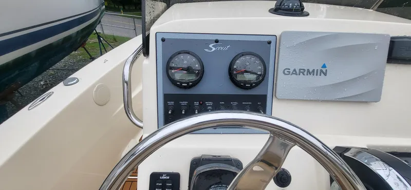 Slide: The Image of Scout 195 Sportfish 2020 - 13