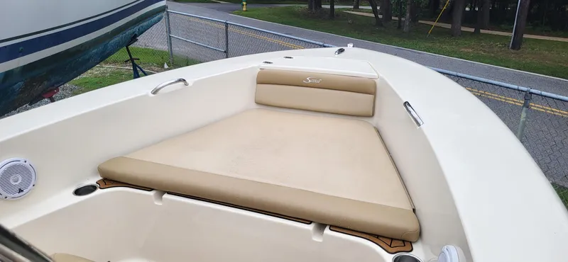 Slide: The Image of Scout 195 Sportfish 2020 - 4