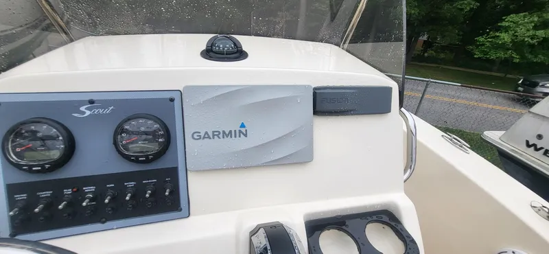 Slide: The Image of Scout 195 Sportfish 2020 - 9