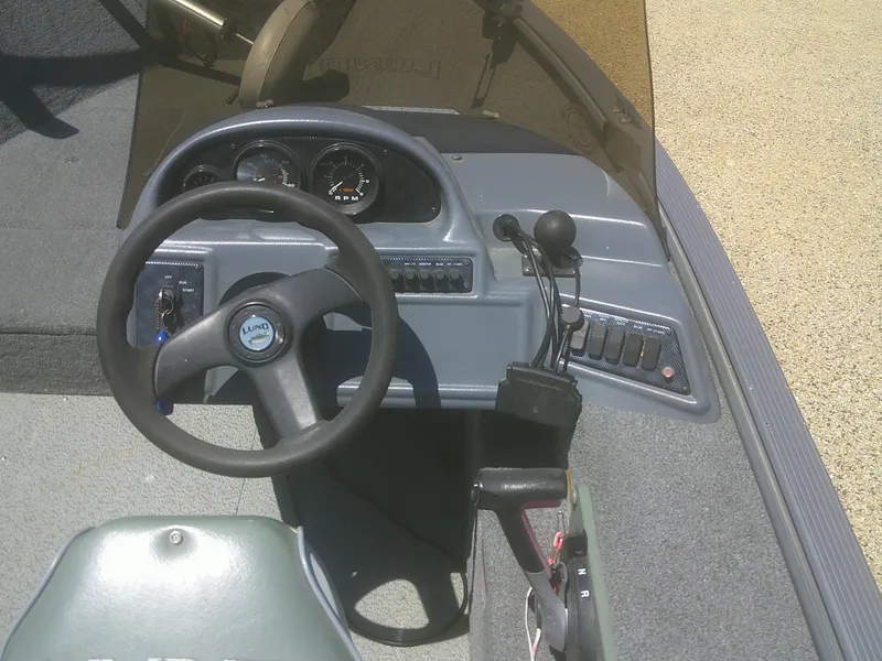 Slide: The Image of Lund 1775 Classic SS 2006 - 11