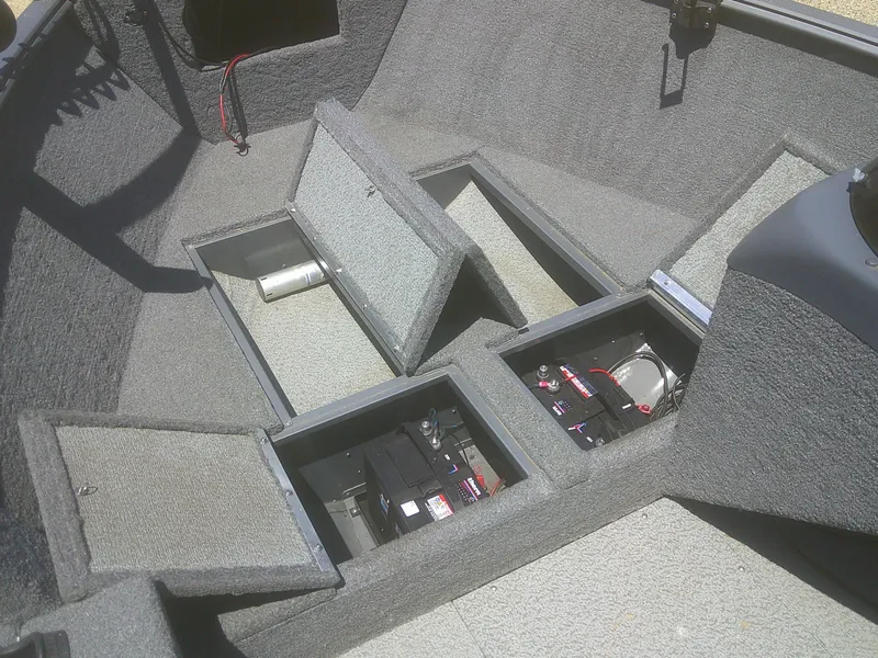 Slide: The Image of Lund 1775 Classic SS 2006 - 4