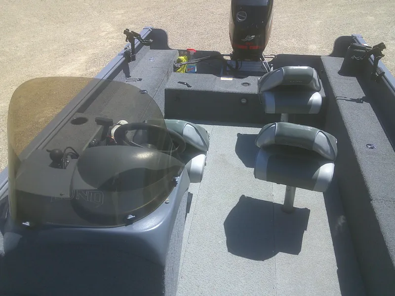 Slide: The Image of Lund 1775 Classic SS 2006 - 7