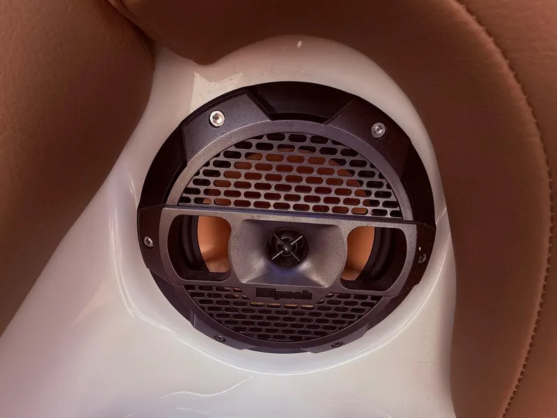 Slide: The Image of MasterCraft NXT 22 2021 - 14