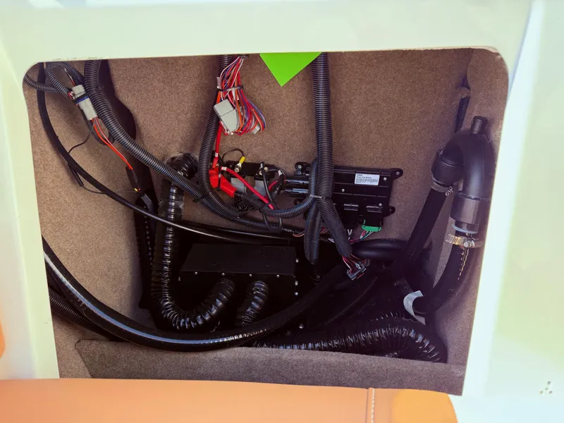 Slide: The Image of MasterCraft NXT 22 2021 - 15