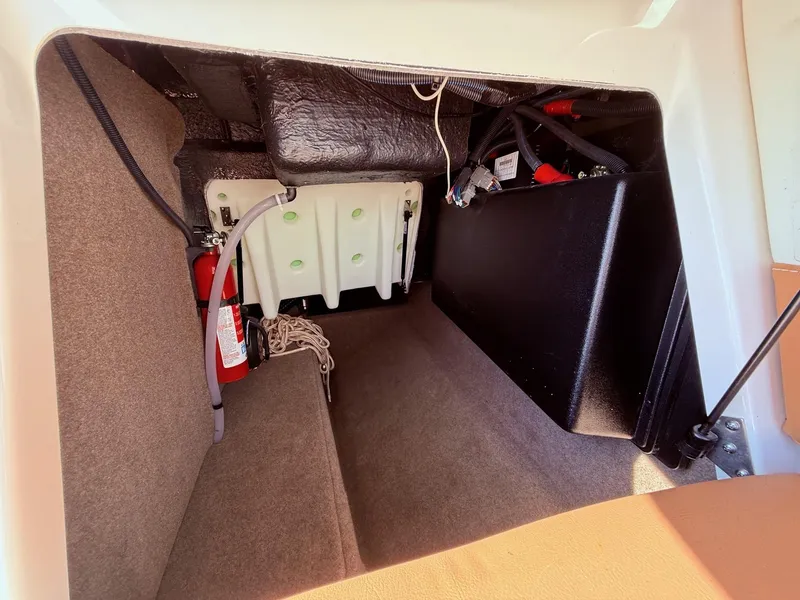 Slide: The Image of MasterCraft NXT 22 2021 - 17