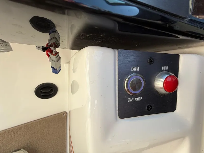 Slide: The Image of MasterCraft NXT 22 2021 - 25