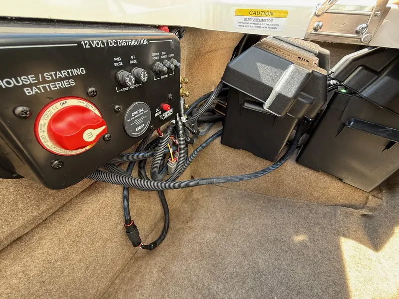 Slide: The Image of MasterCraft NXT 22 2021 - 27