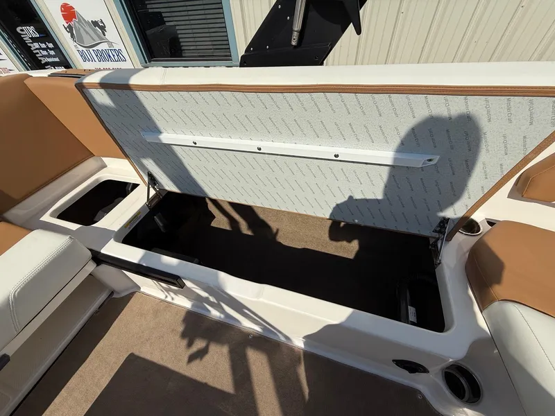 Slide: The Image of MasterCraft NXT 22 2021 - 28