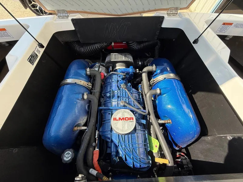 Slide: The Image of MasterCraft NXT 22 2021 - 30