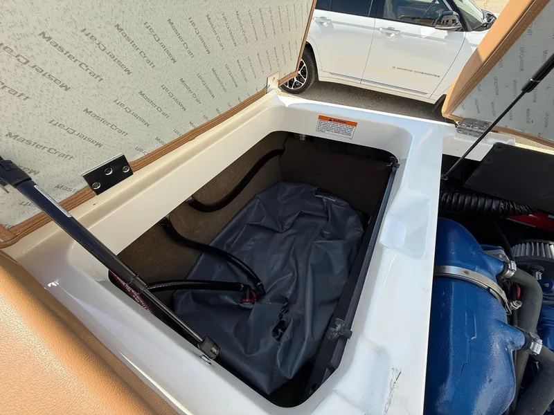 Slide: The Image of MasterCraft NXT 22 2021 - 31