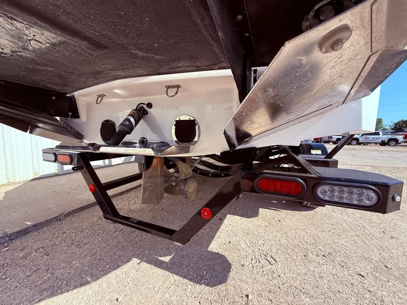 Slide: The Image of MasterCraft NXT 22 2021 - 9